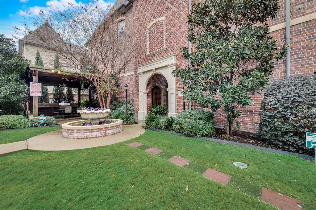 Townhouse for rent at 3200 Ross Ave #28, Dallas, TX 75204