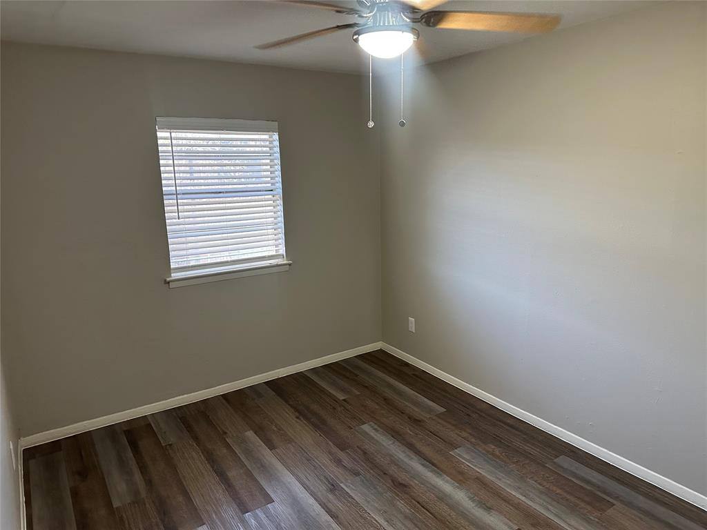 Apartment for rent at 2425 Parkside Ave #260, Irving, TX 75061