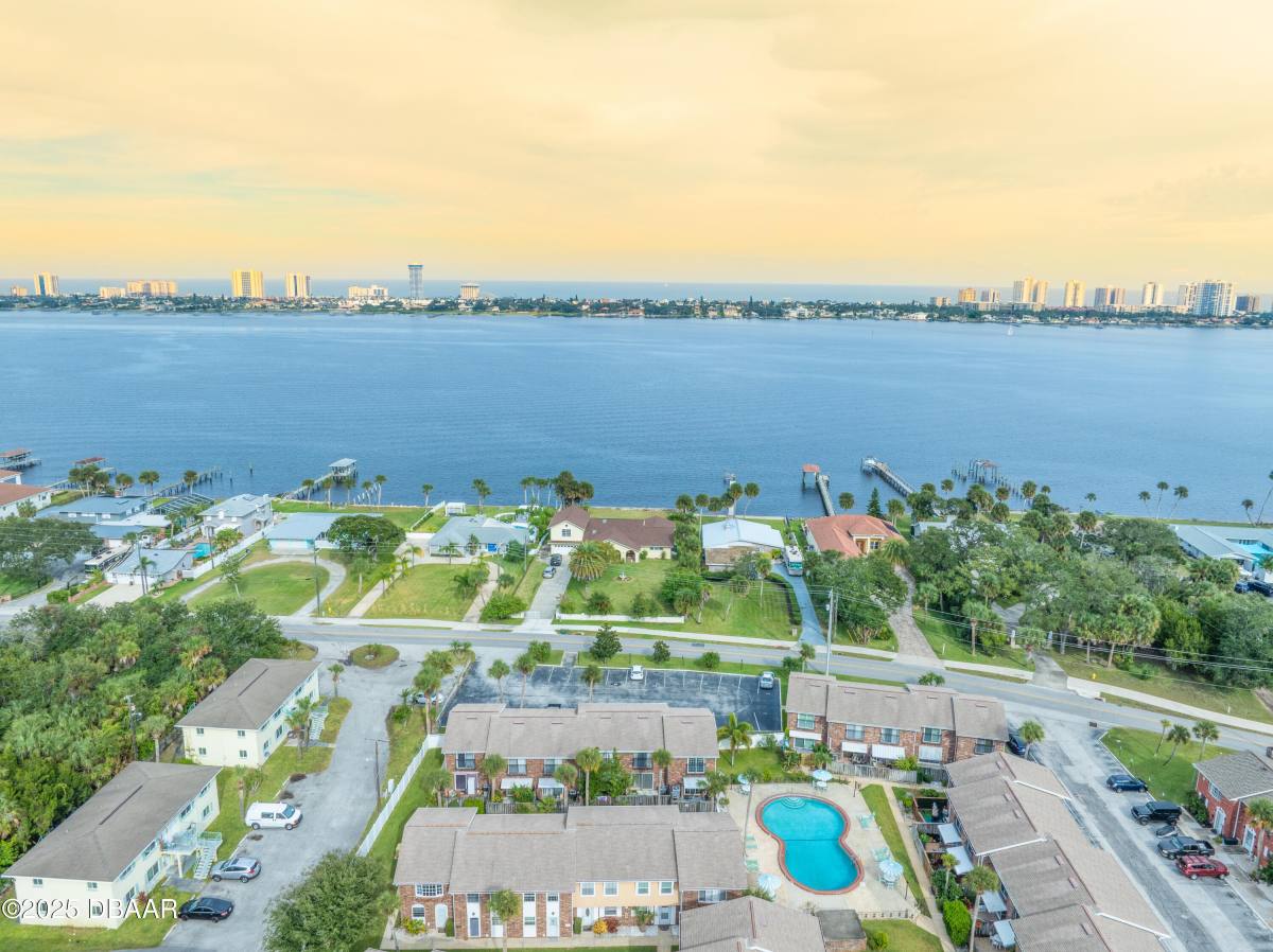 Townhouse for rent at 2200 S Palmetto Ave #2200B050, Daytona Beach, FL 32119