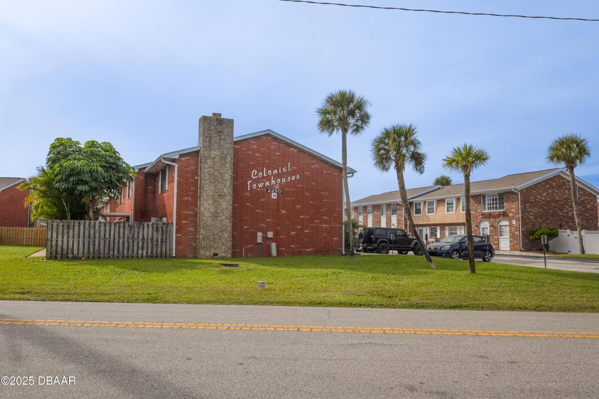 Townhouse for rent at 2200 S Palmetto Ave #2200B050, Daytona Beach, FL 32119