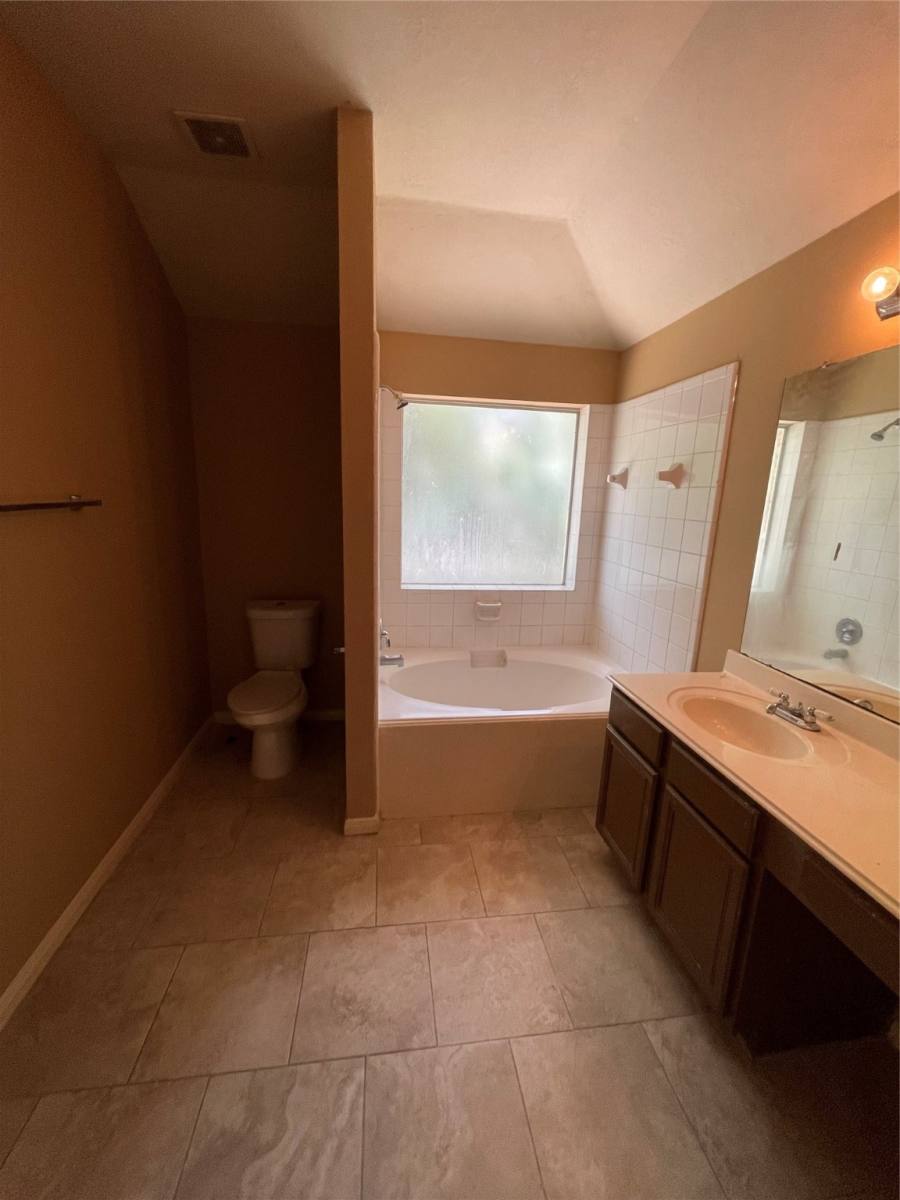 Apartment for rent at 5235 Sherilynn Dr, Spring, TX 77373