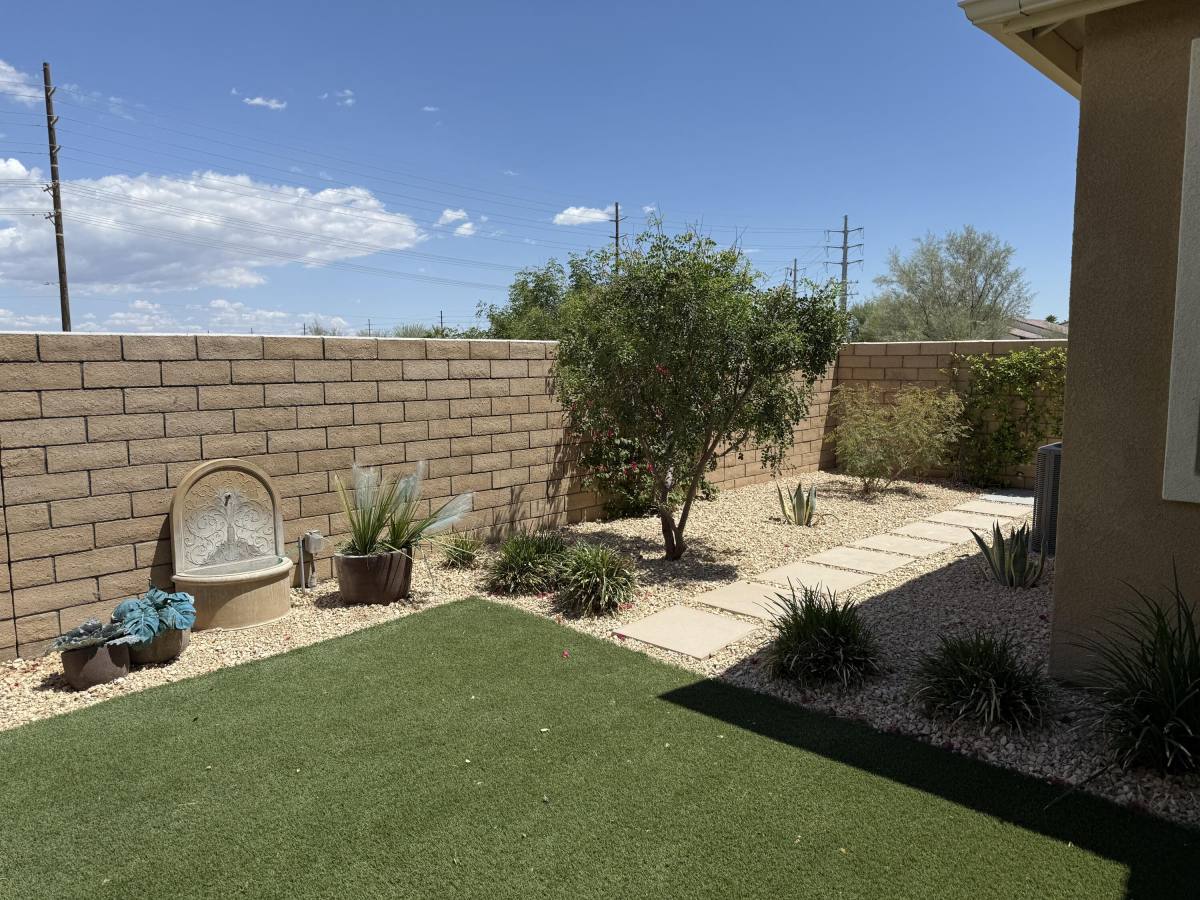 Apartment for rent at 39912 Felicita Parkway, Palm Desert, CA 92211