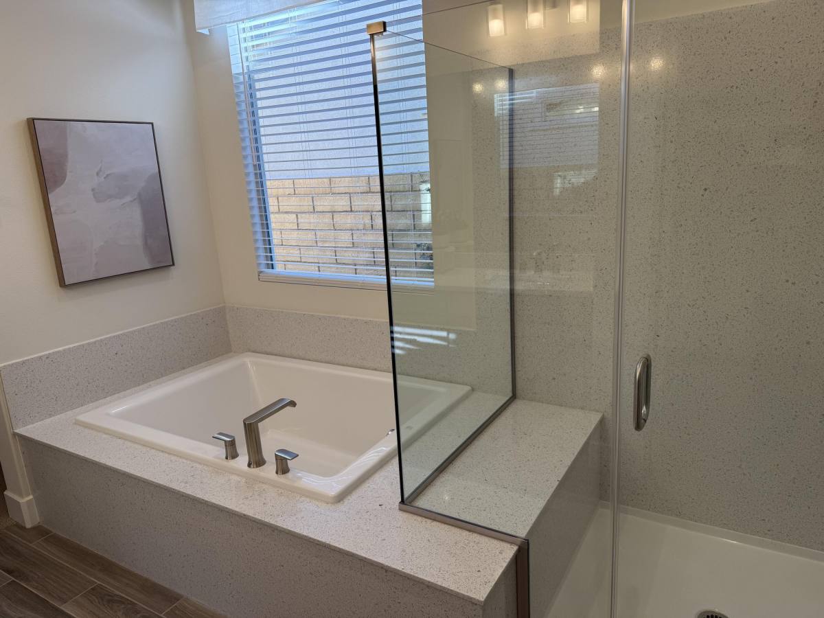 Apartment for rent at 39912 Felicita Parkway, Palm Desert, CA 92211