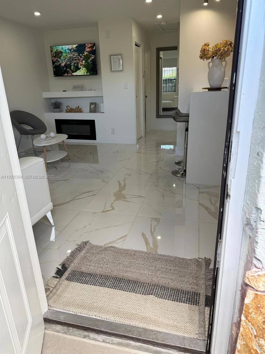Apartment for rent at 208 NW 7th St #12, Hallandale, FL 33009