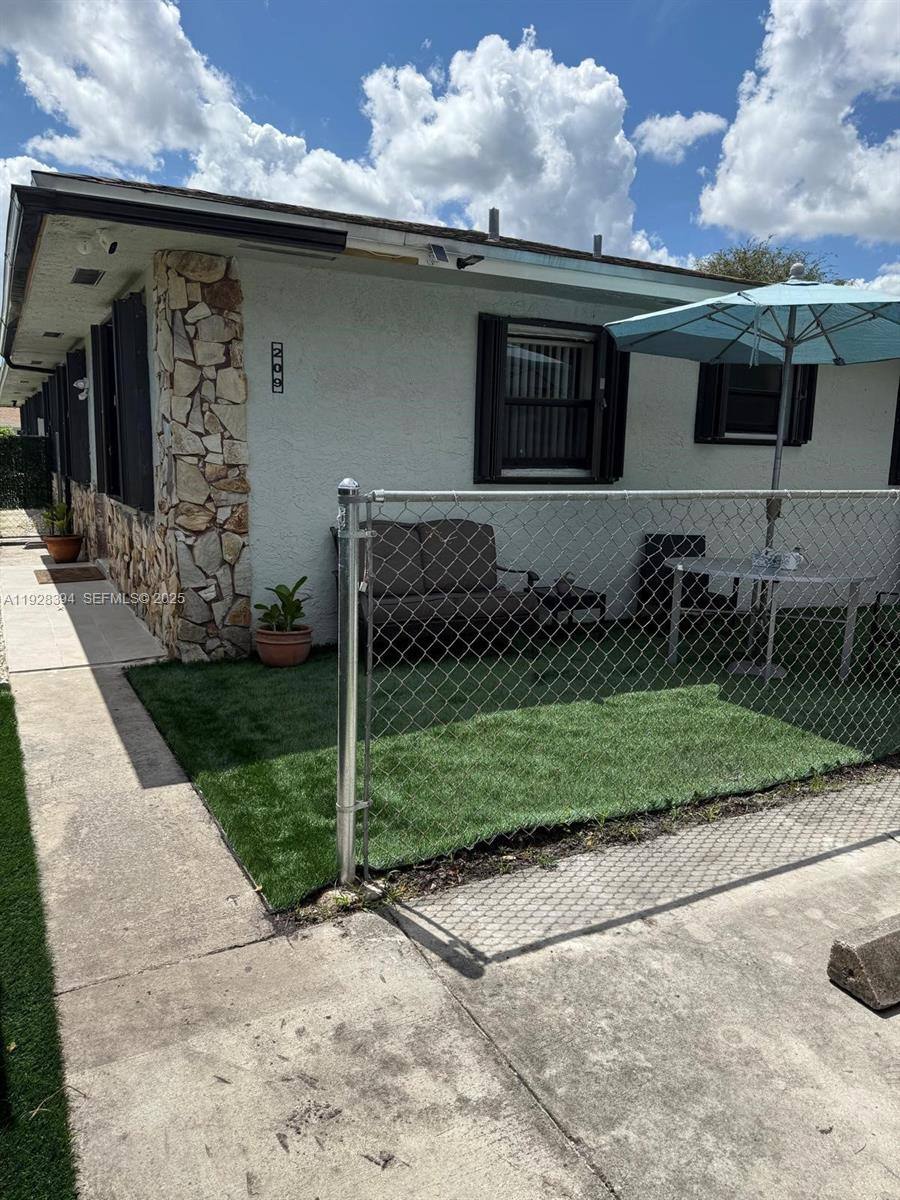 Apartment for rent at 208 NW 7th St #12, Hallandale, FL 33009
