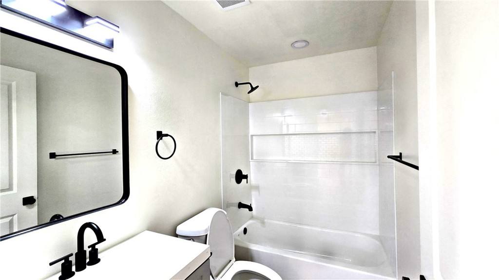 Apartment for rent at 15917 Prairie Ave #2, Lawndale, CA 90260