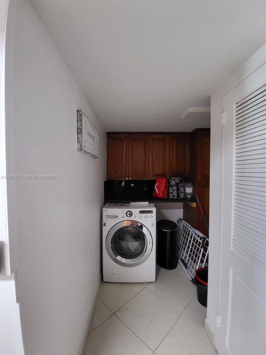 Apartment for rent at 3430 Galt Ocean Dr #702, Fort Lauderdale, FL 33308