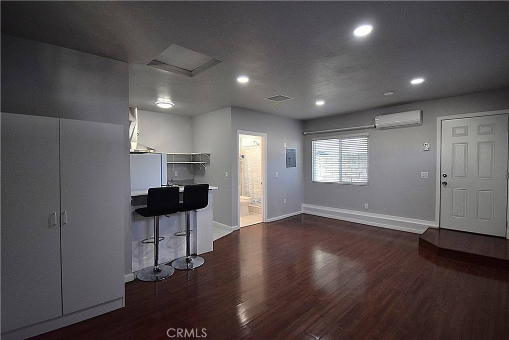 Apartment for rent at 15414 Kinzie St, North Hills, CA 91343