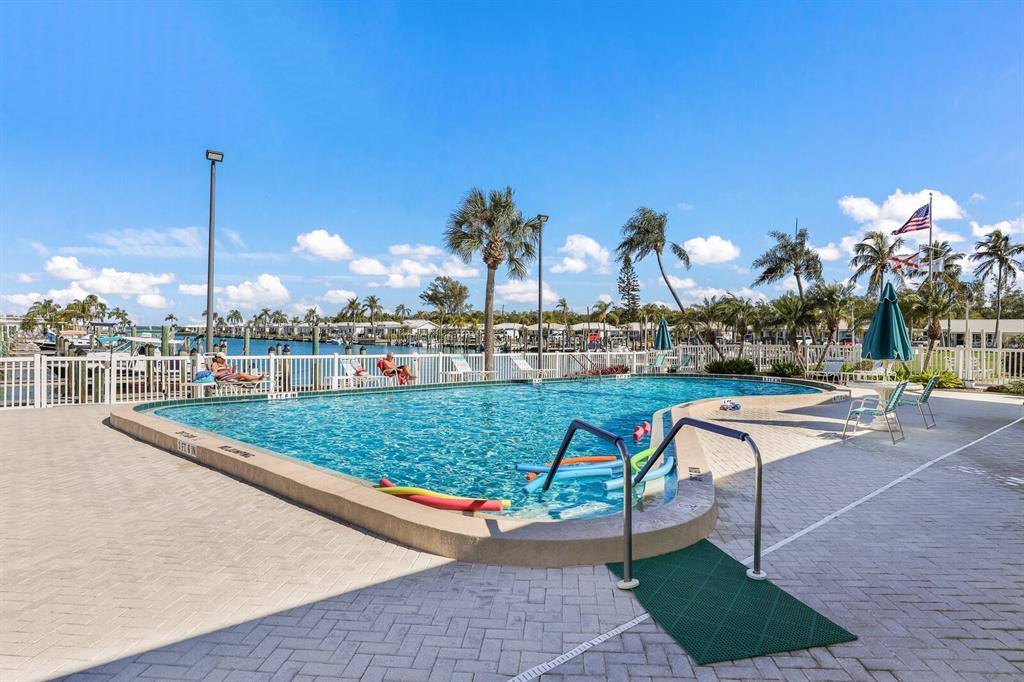 Apartment for rent at 573 Spanish Dr N #573, Longboat Key, FL 34228