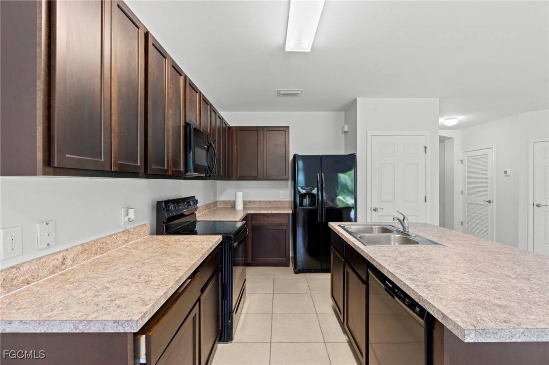 Apartment for rent at 2709 Loreto Court, Cape Coral, FL 33909