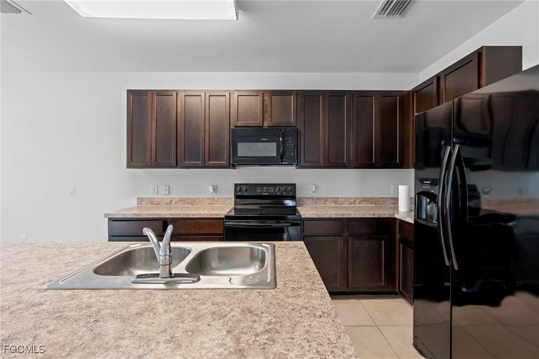 Apartment for rent at 2709 Loreto Court, Cape Coral, FL 33909