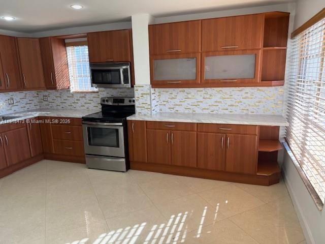 Condo for rent at 421 NE 1st St #119, Hallandale, FL 33009