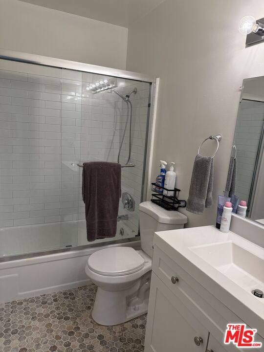 Apartment for rent at 15457 Moorpark St #6, Sherman Oaks, CA 91403