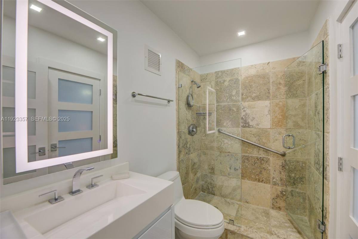 Apartment for rent at 3725 S Ocean Dr #3725PH02, Hollywood, FL 33019