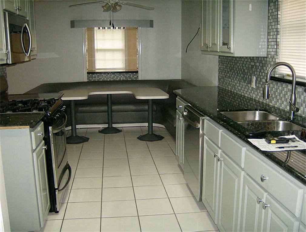 Apartment for rent at 5815 Farwell Dr, Houston, TX 77035