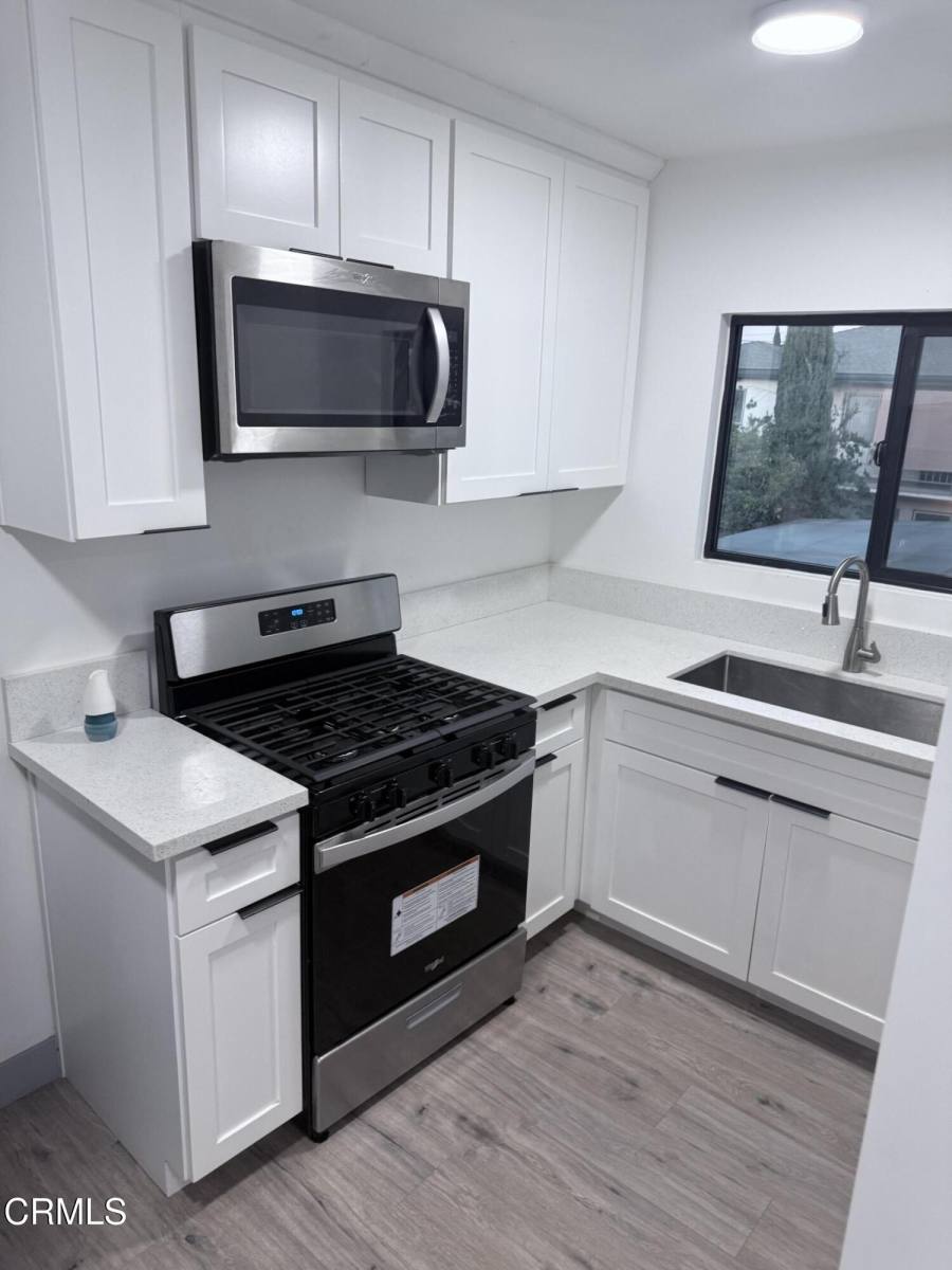 Apartment for rent at 2607 Pennsylvania Ave, Los Angeles, CA 90033
