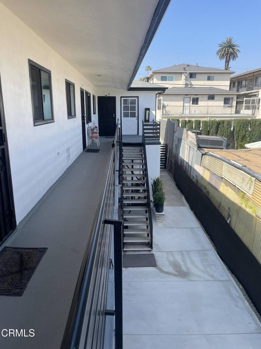 Apartment for rent at 2607 Pennsylvania Ave, Los Angeles, CA 90033