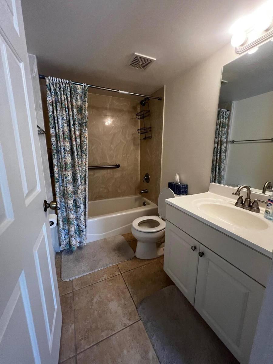 Apartment for rent at 11195 Roseland Rd #5, Sebastian, FL 32958