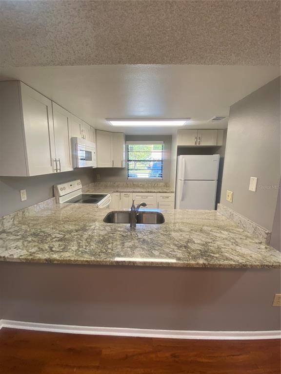 Townhouse for rent at 10125 Lake Oak Circle, Tampa, FL 33624