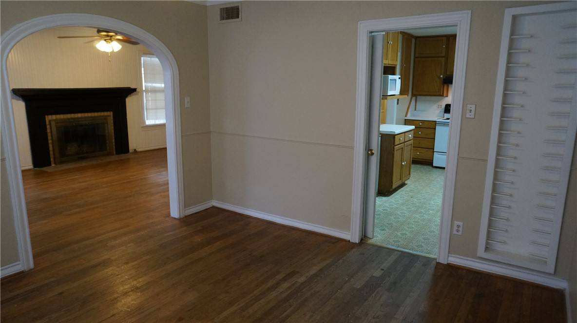 Apartment for rent at 1016 Puryear Dr, College Station, TX 77840