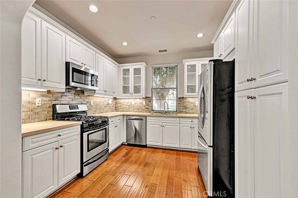 Apartment for rent at 82 Vintage #82, Irvine, CA 92620