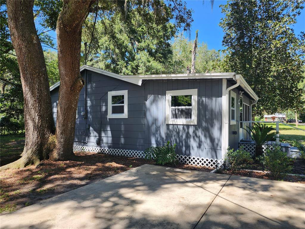 Apartment for rent at 106 SW 6th St #106, Micanopy, FL 32667