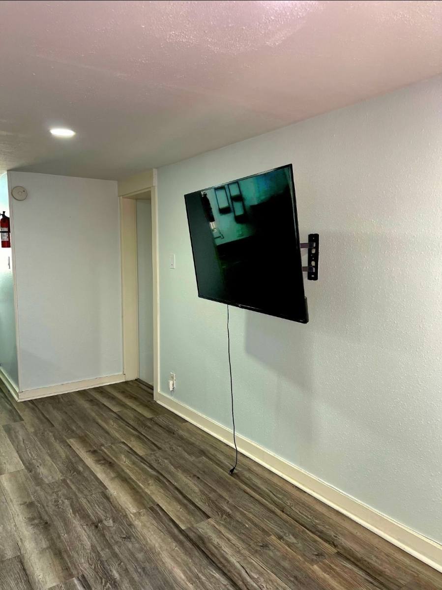 Apartment for rent at 2606 Stanford St #3, Houston, TX 77006