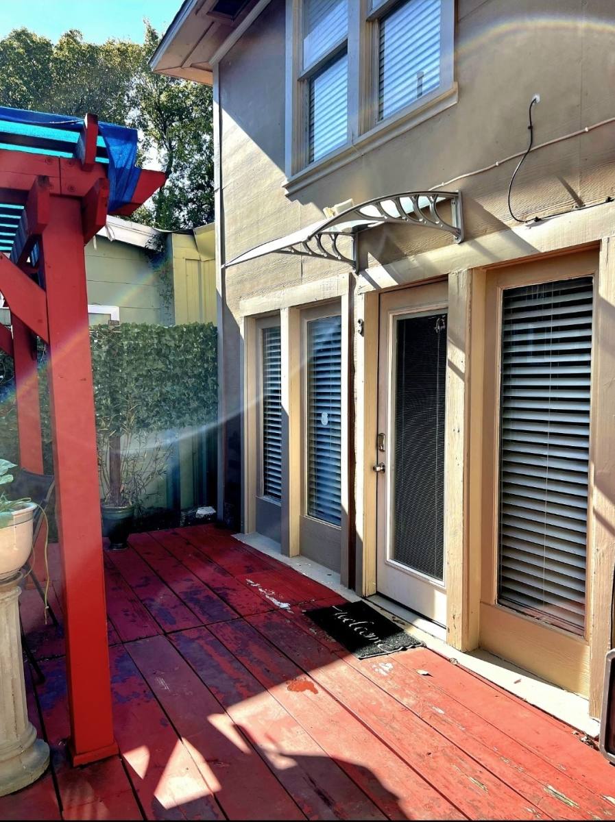 Apartment for rent at 2606 Stanford St #3, Houston, TX 77006