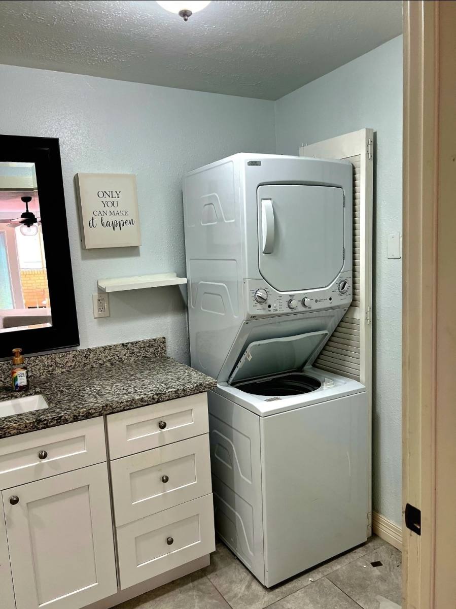 Apartment for rent at 2606 Stanford St #3, Houston, TX 77006
