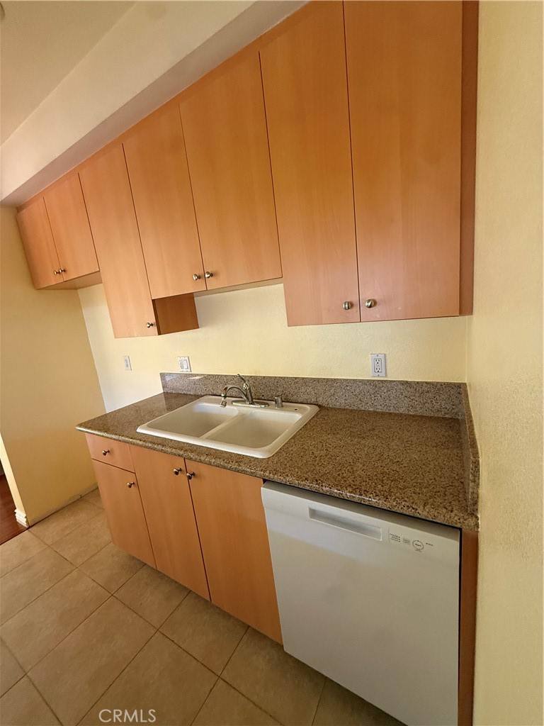 Apartment for rent at 1050 N Kingsley Dr #1050E, Los Angeles, CA 90029