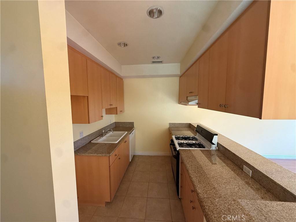 Apartment for rent at 1050 N Kingsley Dr #1050E, Los Angeles, CA 90029