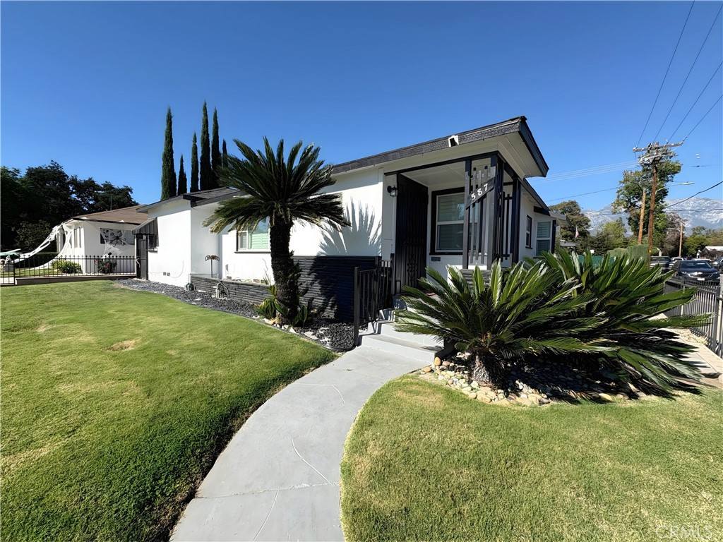 Apartment for rent at 587 E Arrow Highway, Upland, CA 91786