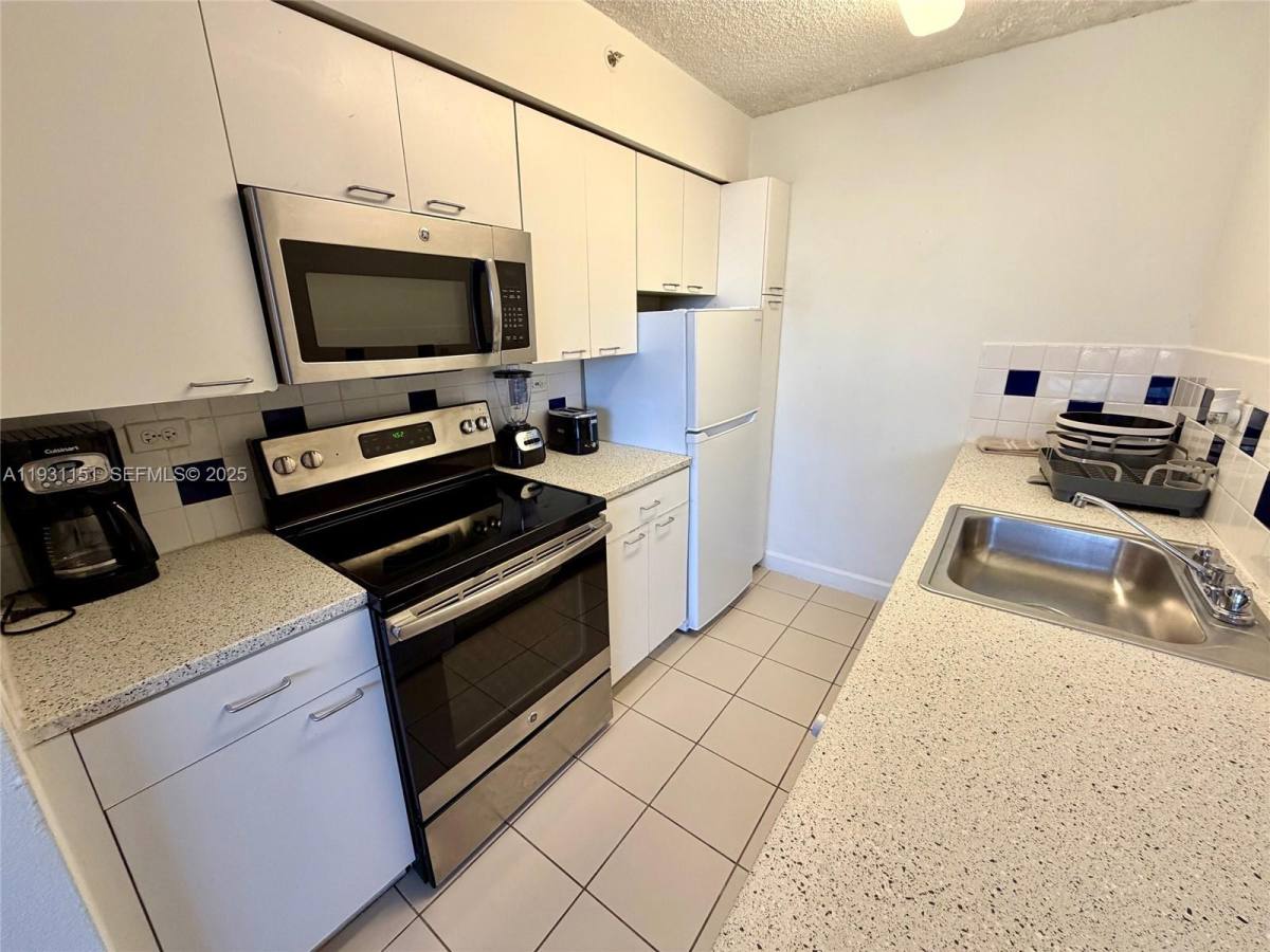 Apartment for rent at 1500 Bay Rd #1500484S, Miami Beach, FL 33139