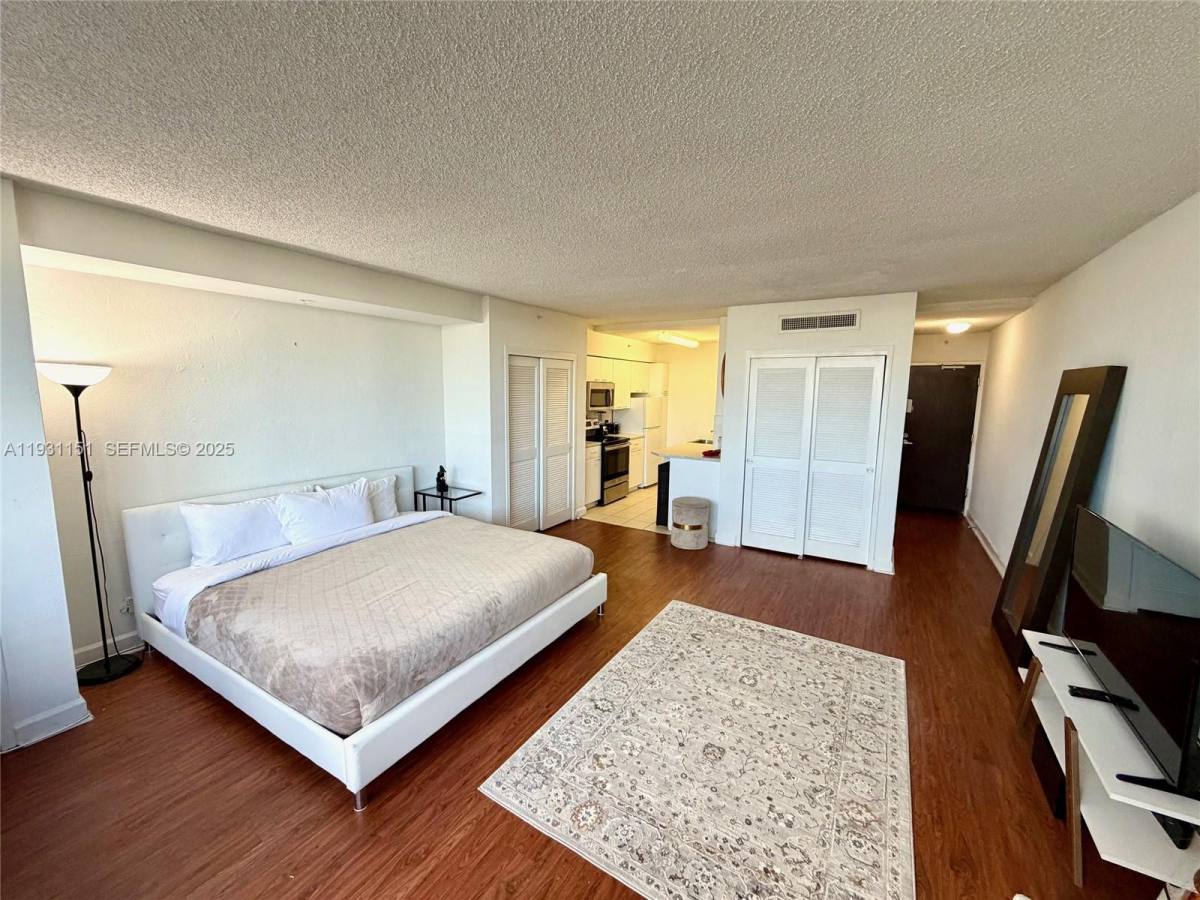 Apartment for rent at 1500 Bay Rd #1500484S, Miami Beach, FL 33139
