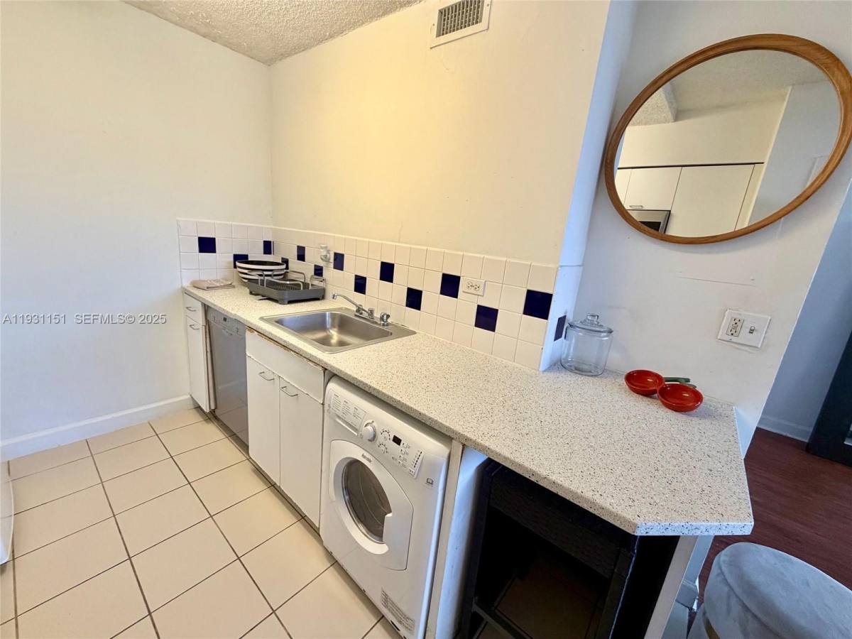 Apartment for rent at 1500 Bay Rd #1500484S, Miami Beach, FL 33139