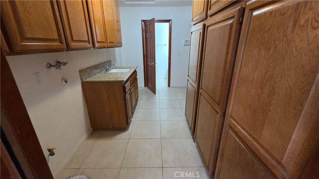 Apartment for rent at 13863 Choco Rd, Apple Valley, CA 92307
