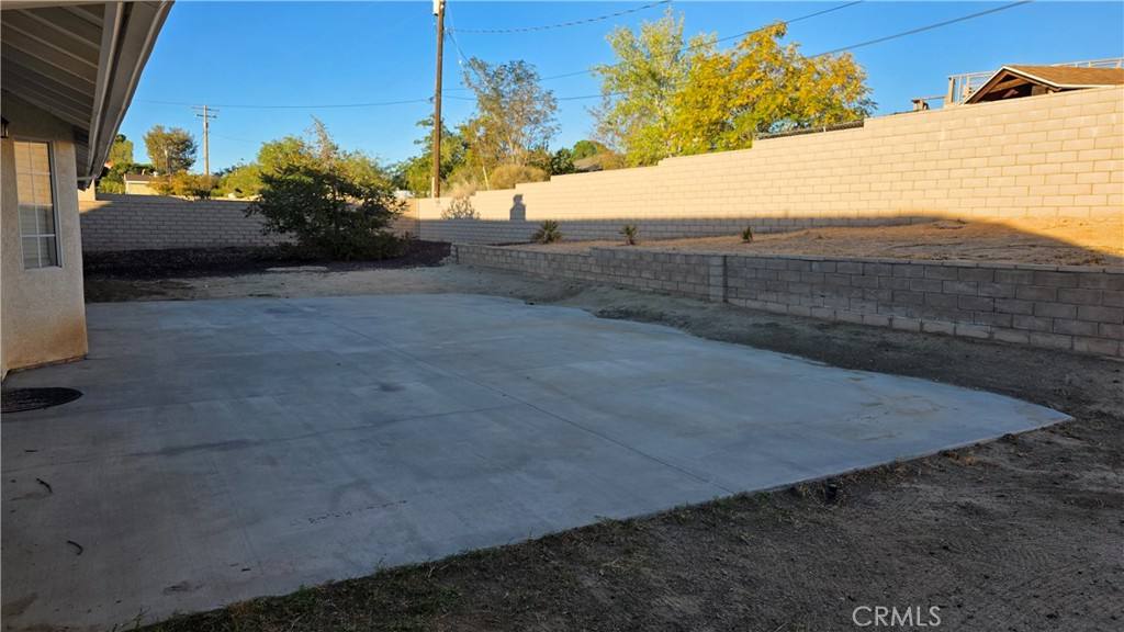 Apartment for rent at 13863 Choco Rd, Apple Valley, CA 92307