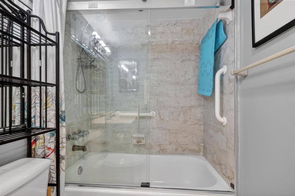 Apartment for rent at 9410 N Hollybrook Lake Dr #303, Hollywood, FL 33025