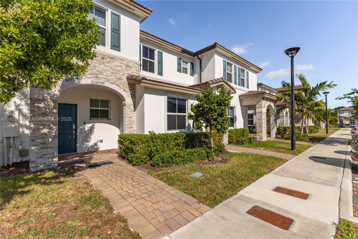 Apartment for rent at 12150 NW 23rd Court, Miami, FL 33147