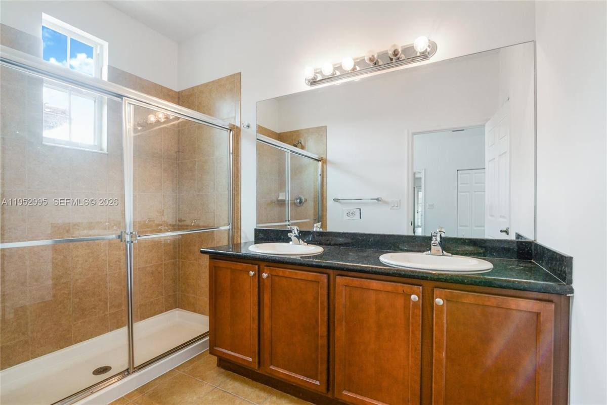 Townhouse for rent at 1108 SW 146th Terrace, Hollywood, FL 33027