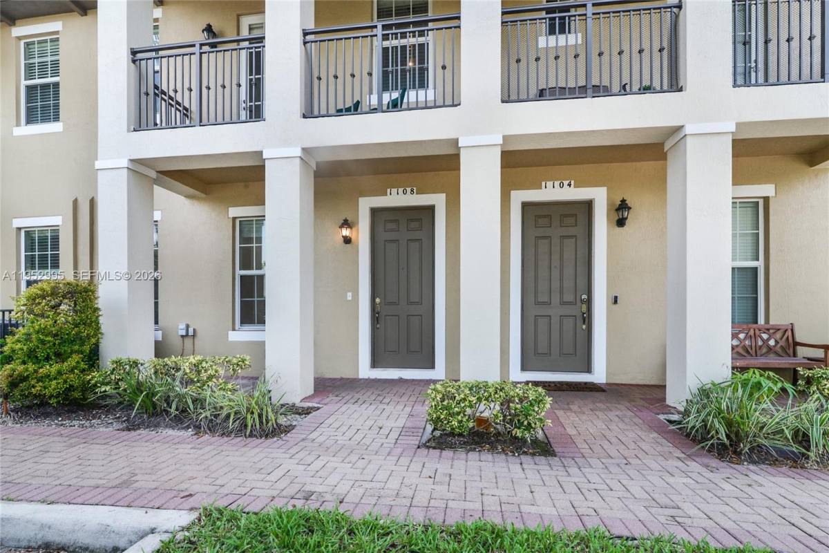 Townhouse for rent at 1108 SW 146th Terrace, Hollywood, FL 33027