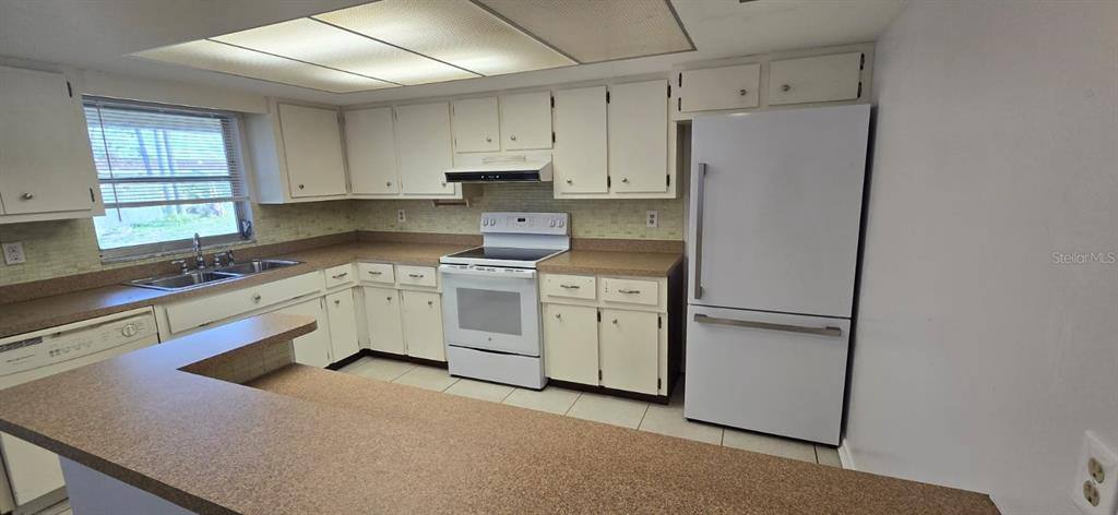 Apartment for rent at 3602 Harbor Blvd, Port Charlotte, FL 33952