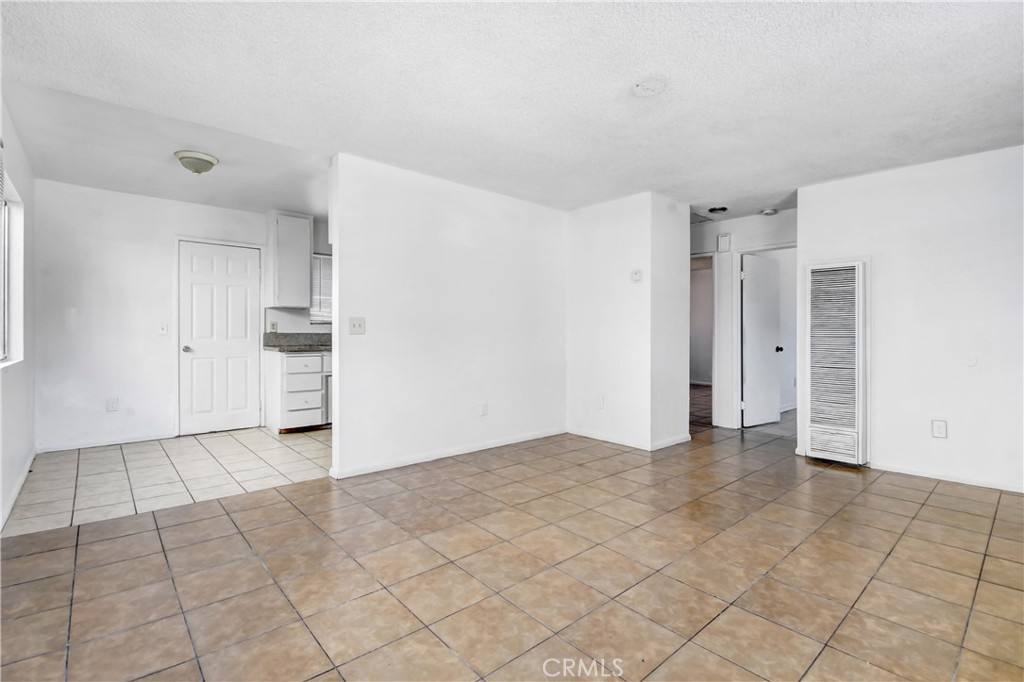 Apartment for rent at 4039 Lorraine Dr #5, San Bernardino, CA 92407