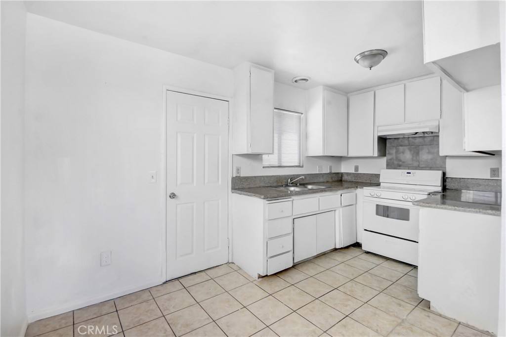 Apartment for rent at 4039 Lorraine Dr #5, San Bernardino, CA 92407