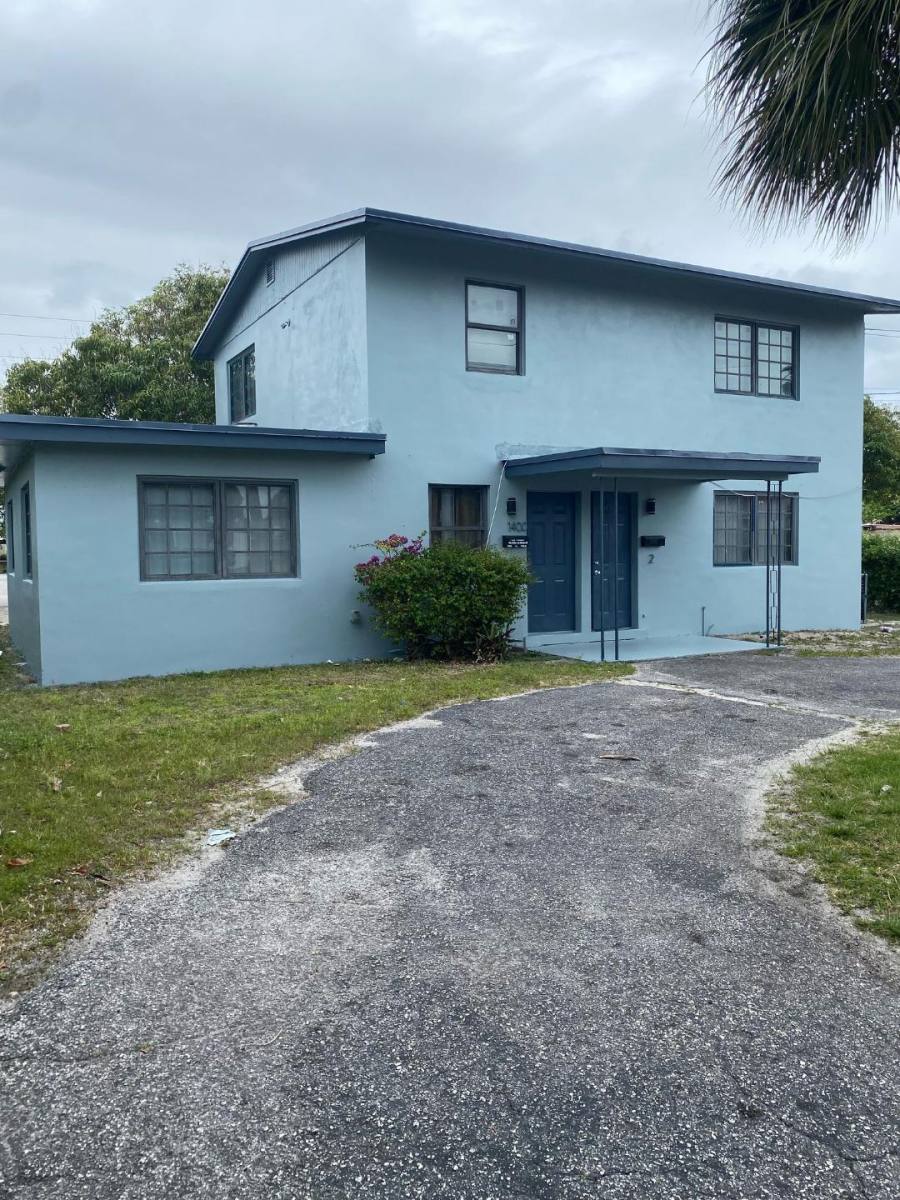 Apartment for rent at 1400 W 28th St #1, West Palm Beach, FL 33404