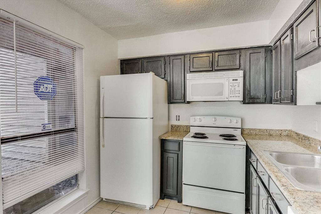 Condo for rent at 9825 Walnut St #9825M103, Dallas, TX 75243