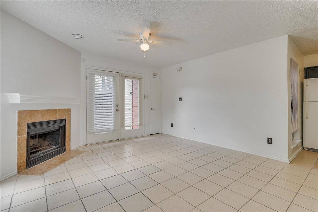 Condo for rent at 9825 Walnut St #9825M103, Dallas, TX 75243