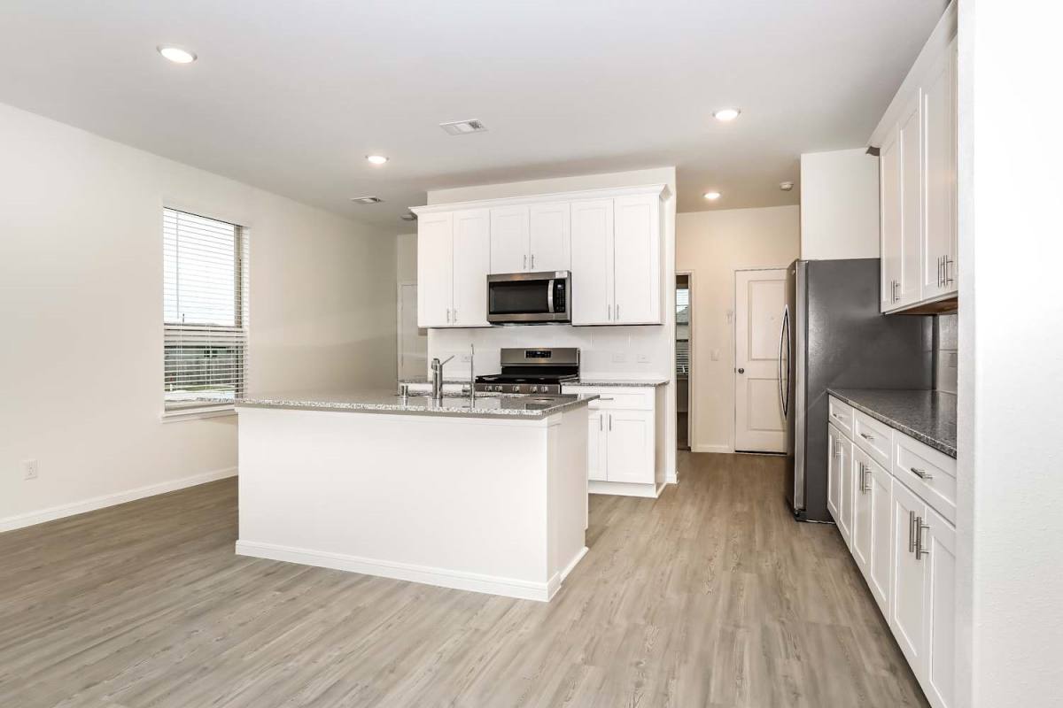 Apartment for rent at 13506 Maltessa Dr, Magnolia, TX 77354