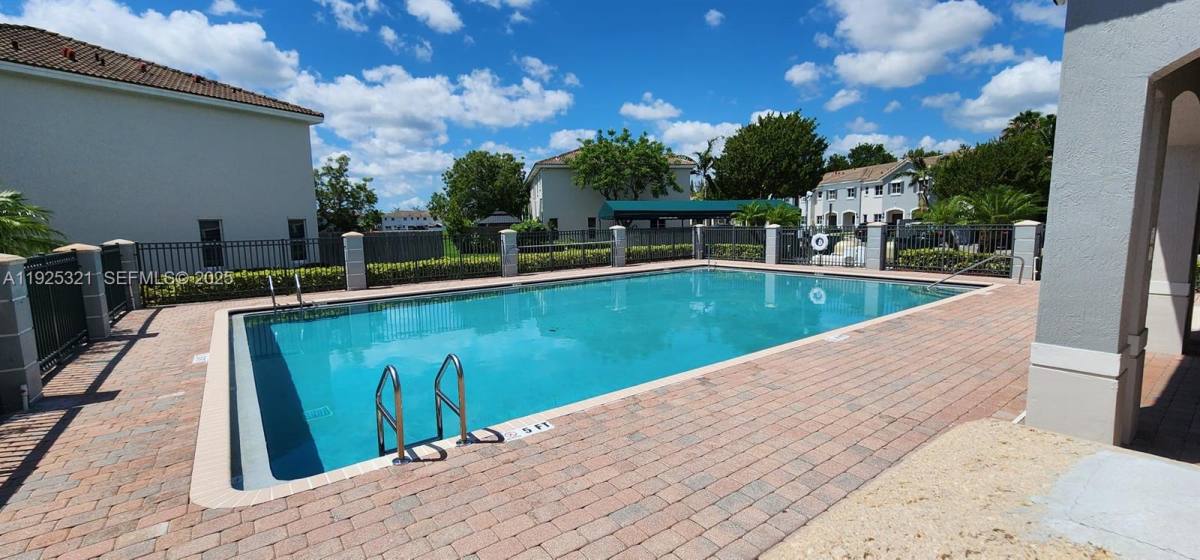 Townhouse for rent at 2940 SE 15th Terrace, Homestead, FL 33035