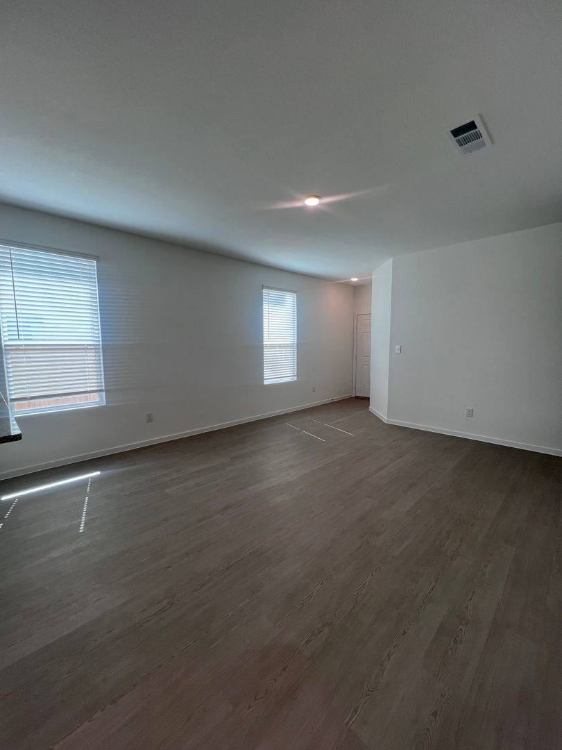 Apartment for rent at 622 Amber Falls Dr #622, Montgomery, TX 77356